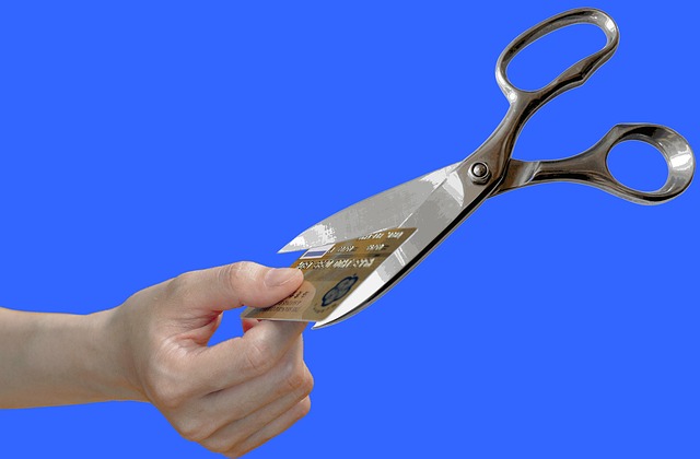 18 Super Smart Tricks To Complete Your Credit Card Minimum Spending Requirements
